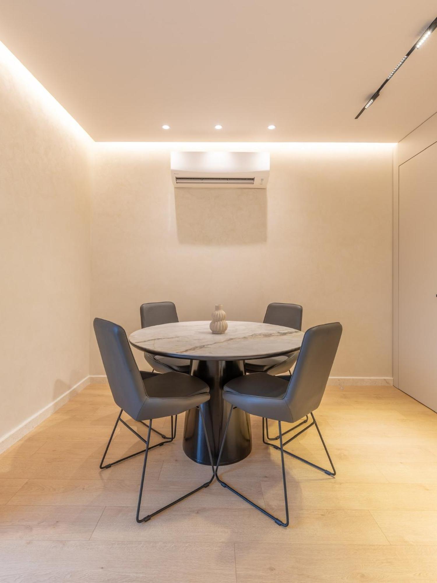 טיראנה Central Inn, New Bazaar Apartment מראה חיצוני תמונה